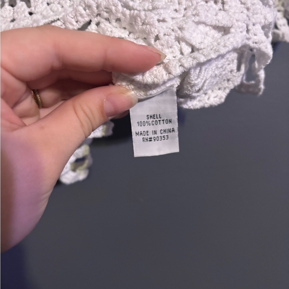 Rebellion 100% cotton white crochet boho crop top size large - Picture 4 of 4